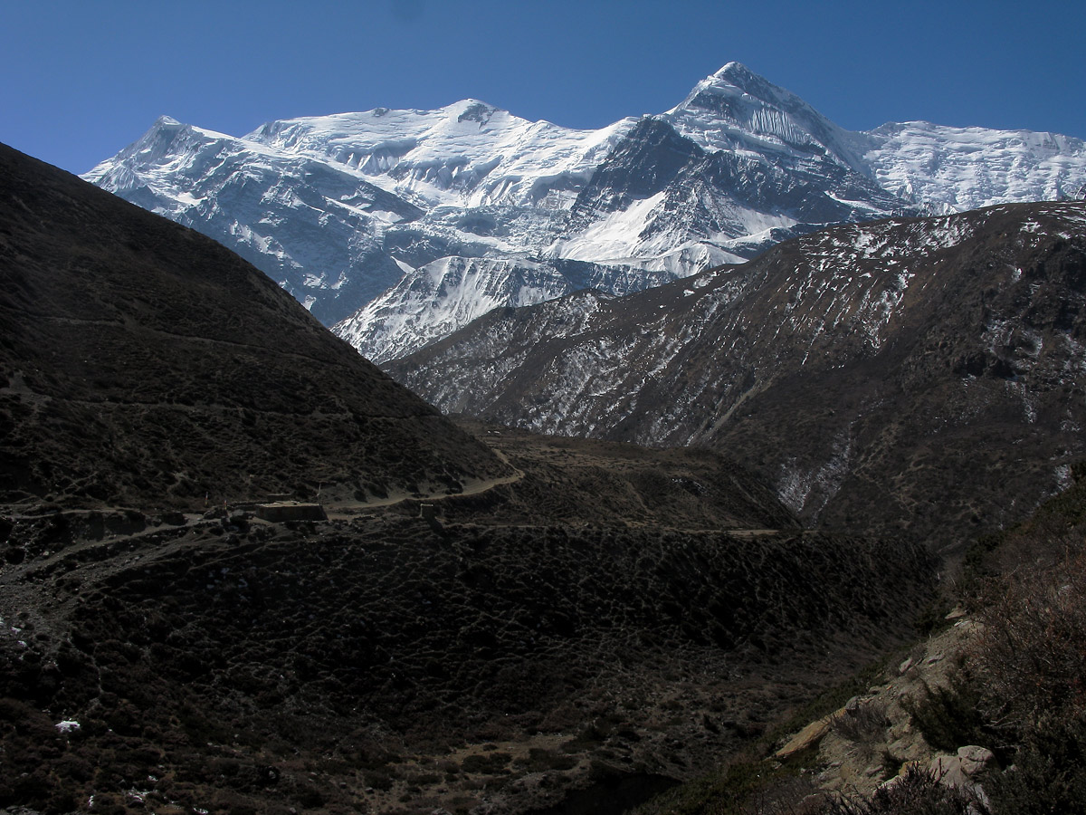 Annapurna III and Gangapurna in Manang district, near the Nar Phu Valley